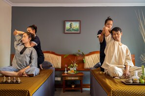 Espace de soins pour les couples, soins corporels, soins d'aromathérapie
