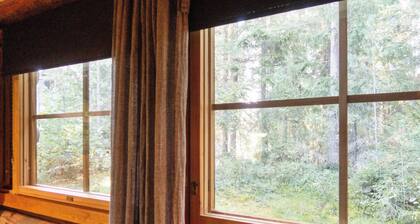 Vuokatinportti a 12 by Interhome