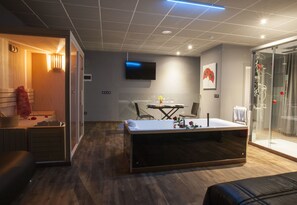 Suite, 1 Bedroom, Sauna