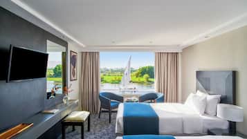 Premium bedding, minibar, in-room safe, free cribs/infant beds