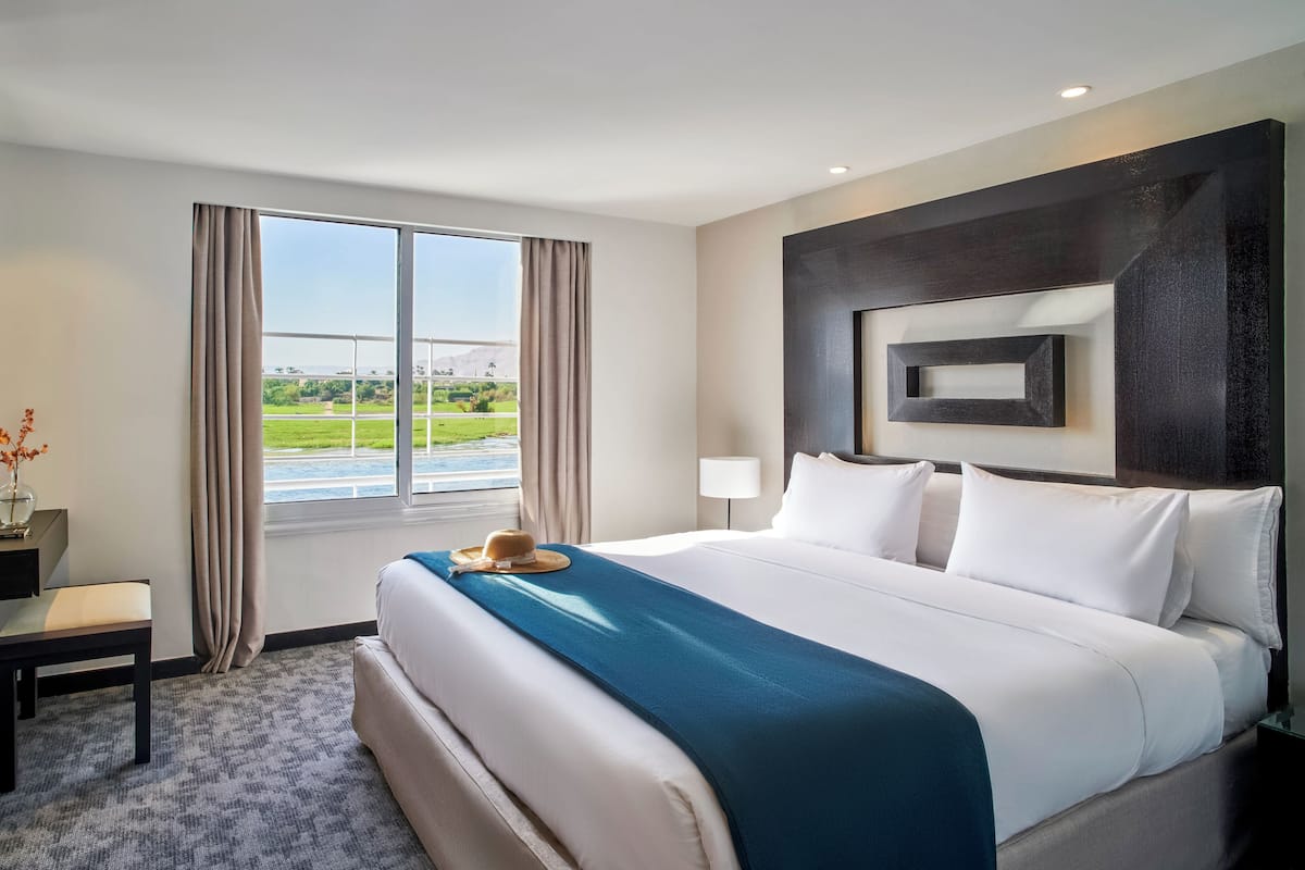 Suite Royale, 1 trÚs grand lit et 1 canapé-lit