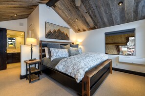 3 bedrooms, desk, iron/ironing board, free WiFi - Winter Granita Penthouse Living | Ski In/Out, Mountain Village Core, Hot Tub (Mountain Village)