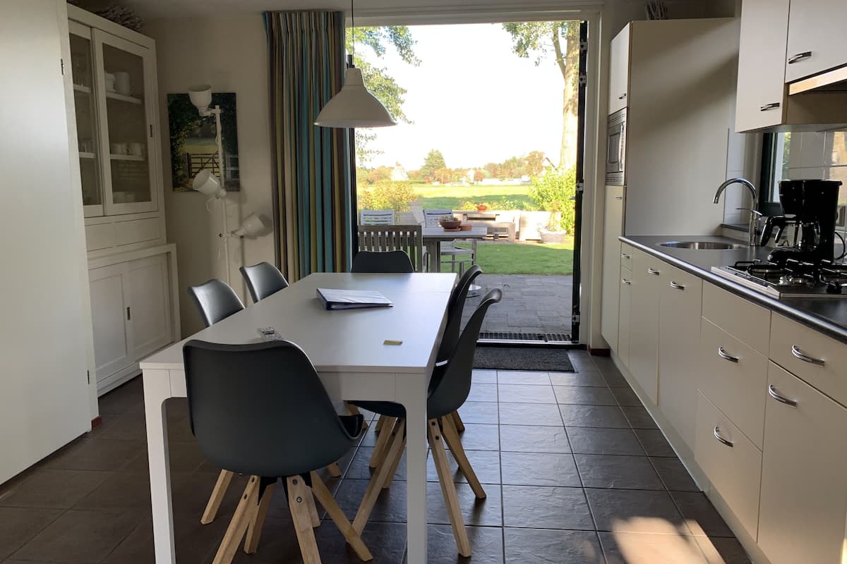 Casa, 3 habitaciones (Koningshoeve 6 pers.) | Servicio a la habitación