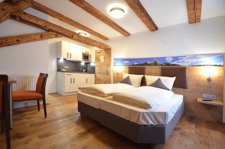 Soundproofing, iron/ironing board, free cribs/infant beds, free WiFi