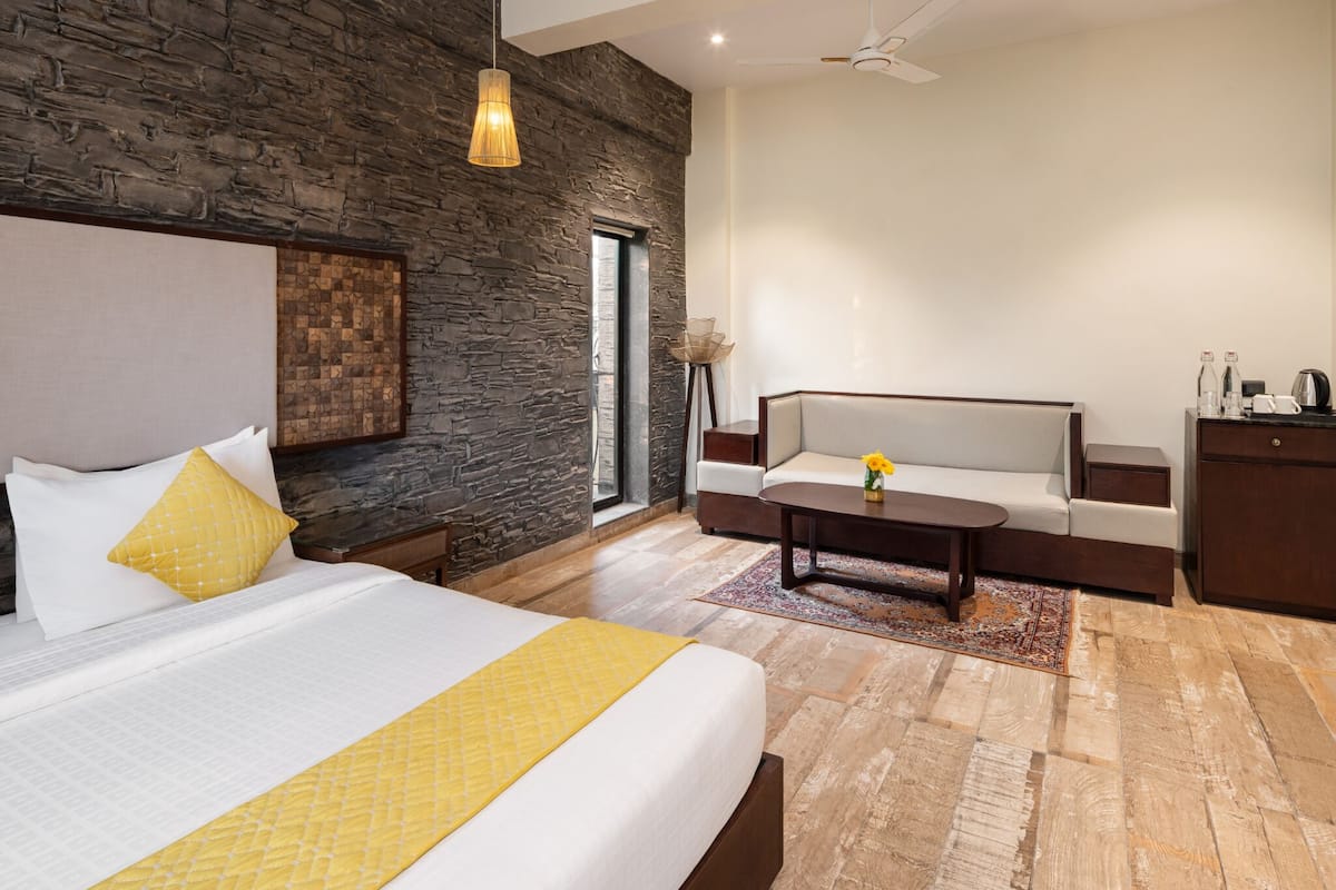 Presidential Apartment | Premium bedding, minibar, in-room safe, desk