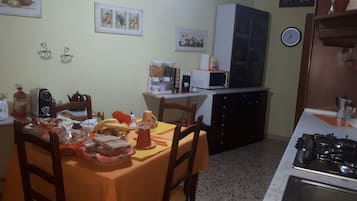 Desayuno buffet incluido todos los días