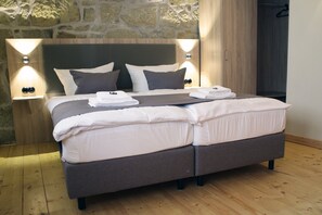 Hypo-allergenic bedding, blackout drapes, free WiFi, bed sheets - Appartments Tilia (Quedlinburg)