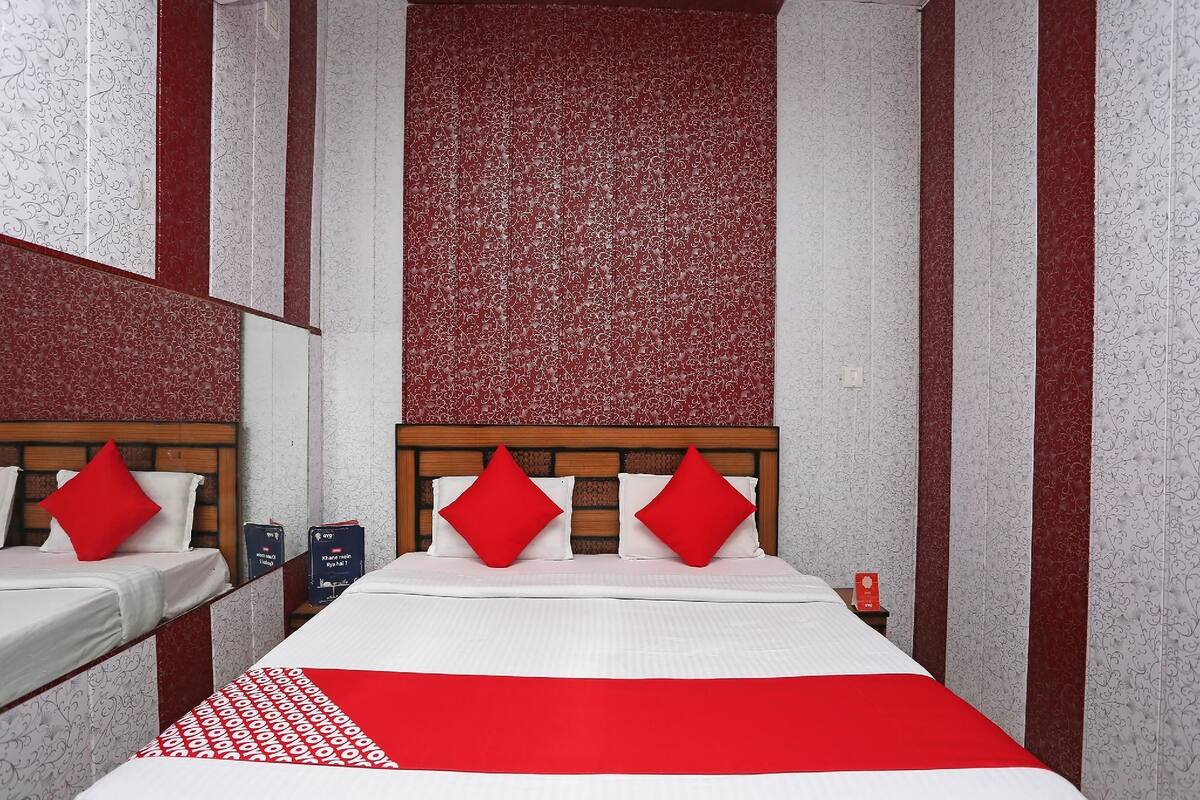 Rollaway beds, free WiFi, bed sheets