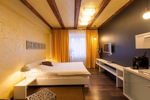 1 bedroom, minibar, blackout curtains, soundproofing