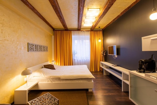 1 dormitori, minibar, cortines opaques i habitacions insonoritzades