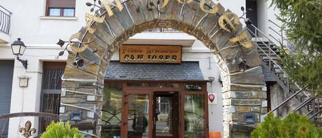 Fachada de la propiedad