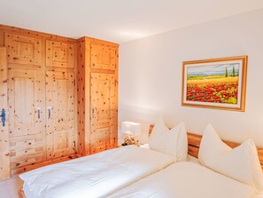2 Schlafzimmer, Schreibtisch, WLAN