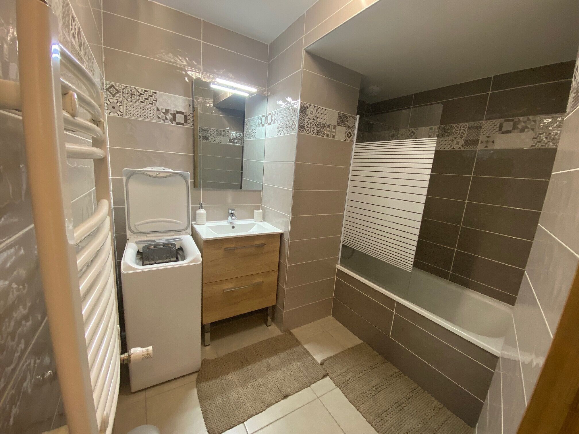 Badekar, hårtørrer