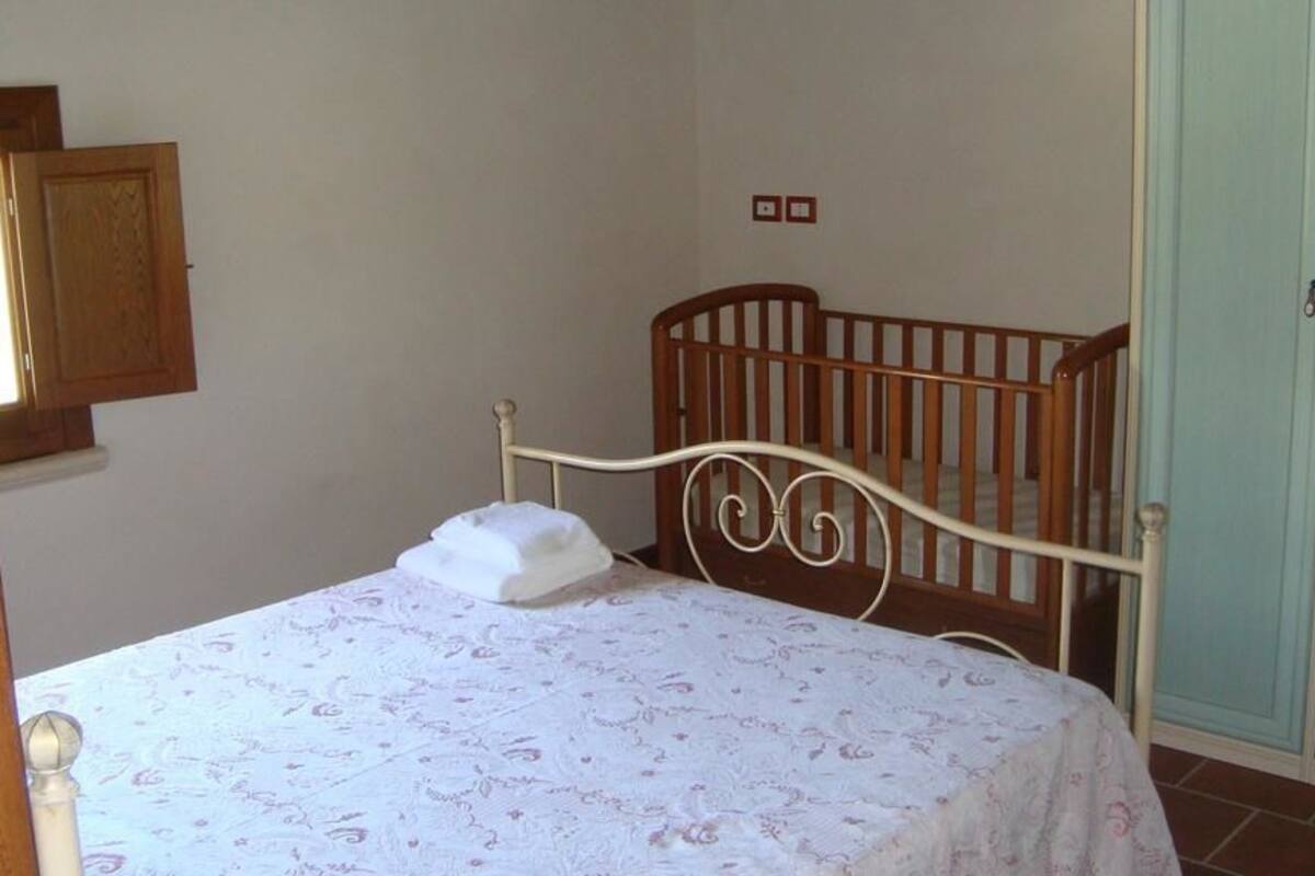 Cunas gratuitas y ropa de cama