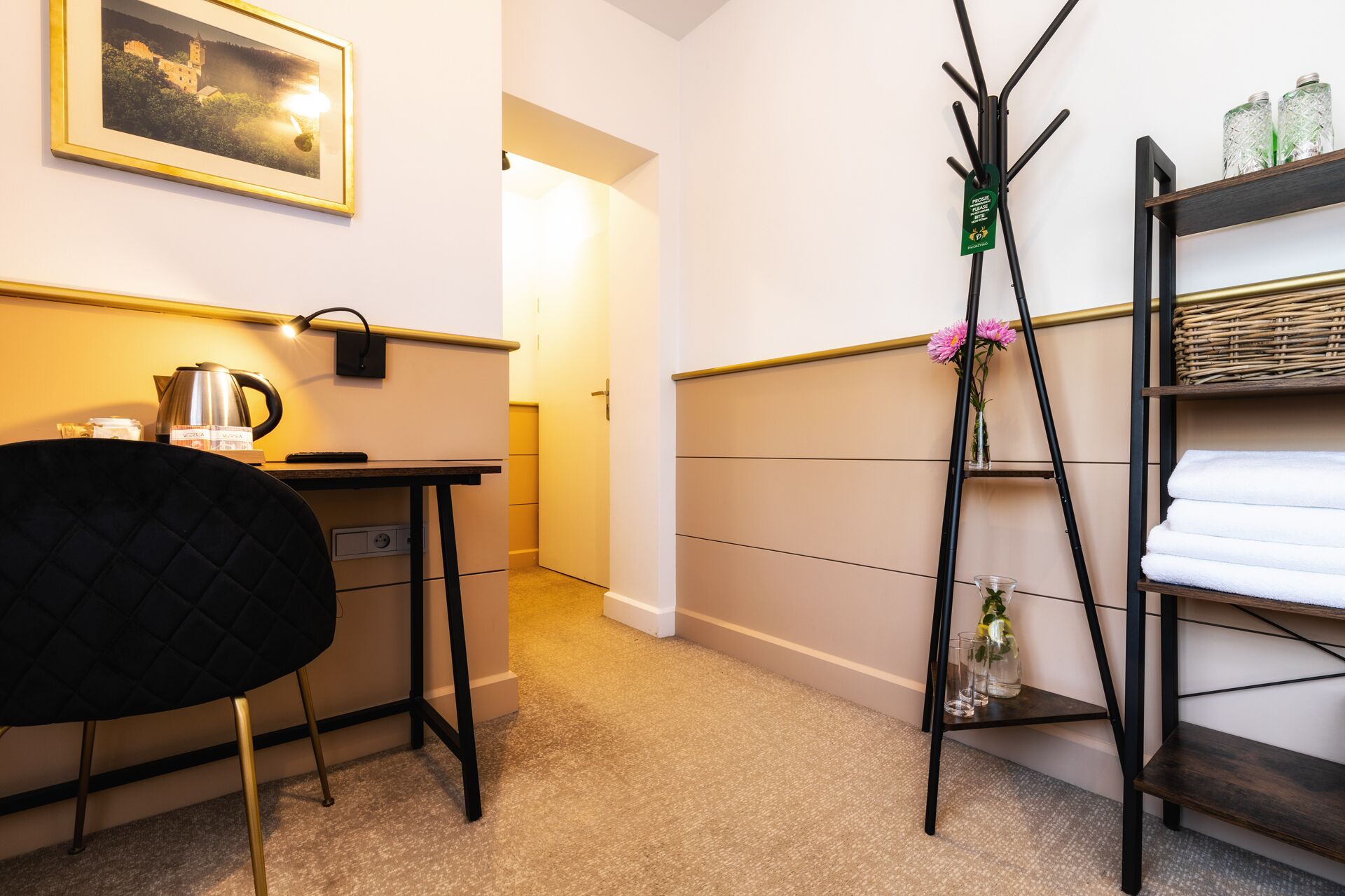 basic double room | room amenity