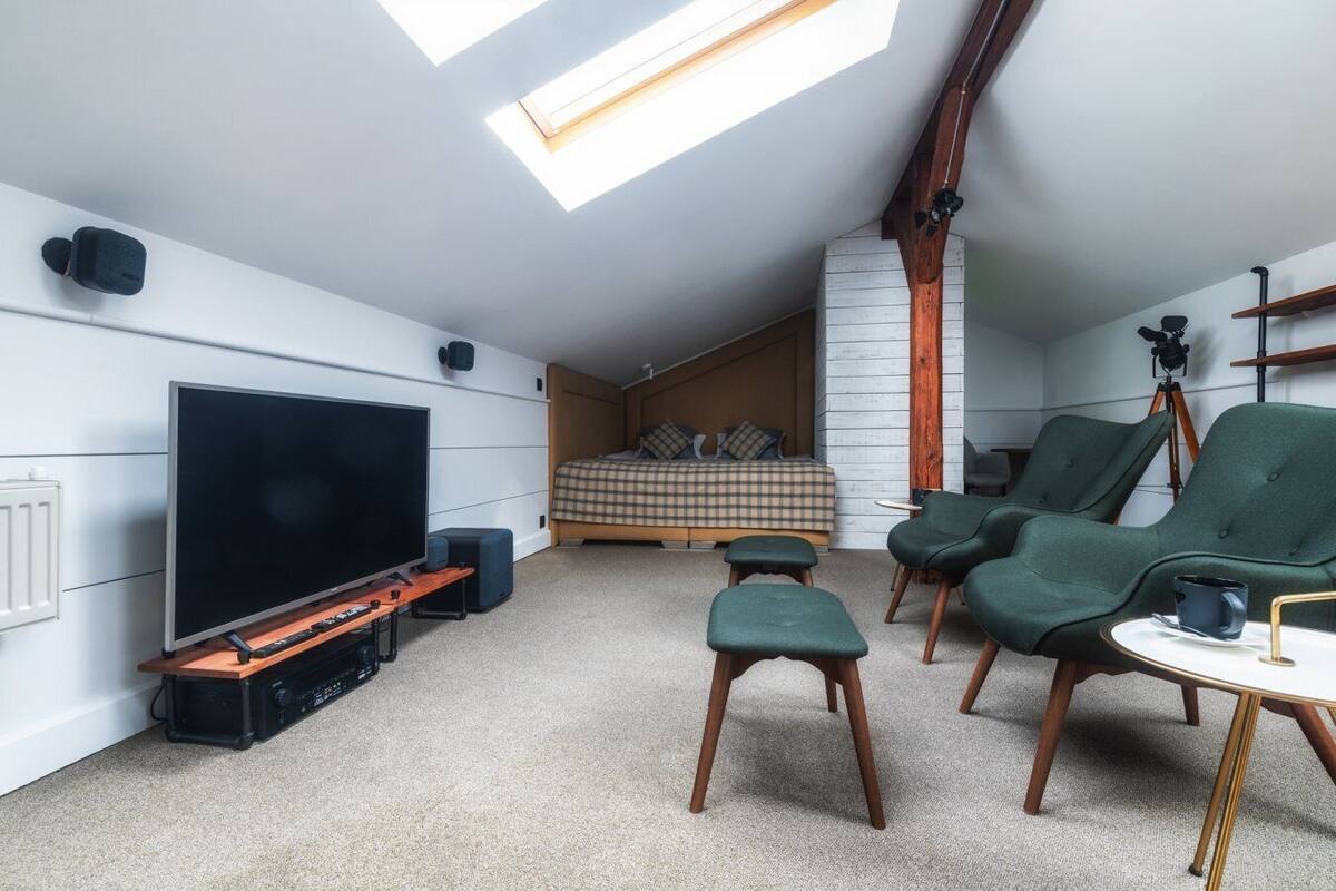Superior Studio