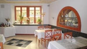 Breakfast area - Hotel Gasthof Lamm (Feuchtwangen)