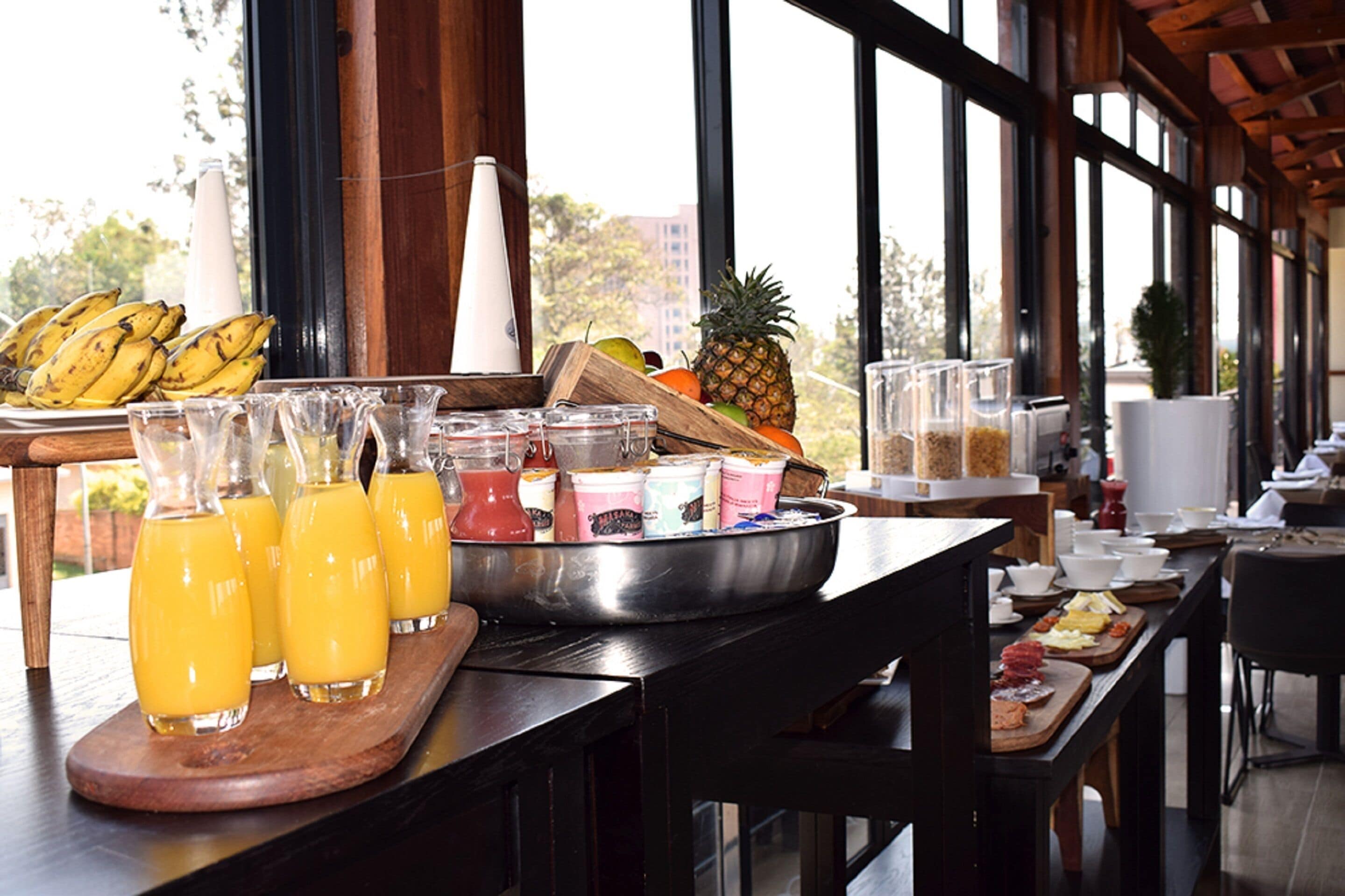 Petit déjeuner buffet servi tous les jours en supplément