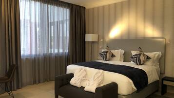 Suite ejecutiva | 1 dormitorio, sábanas de algodón egipcio, ropa de cama de alta calidad