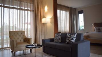 Executive-Suite | Bettwäsche aus ägyptischer Baumwolle, hochwertige Bettwaren, Zimmersafe