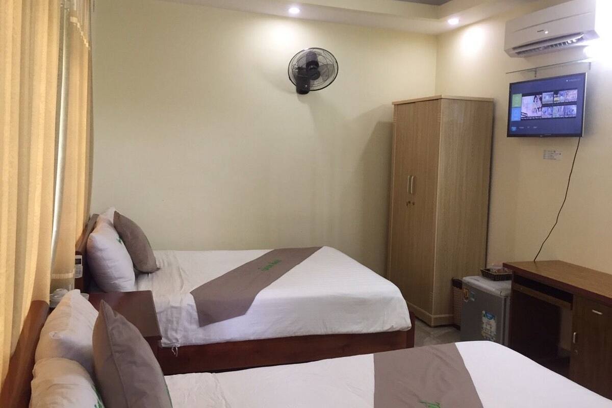 Desk, iron/ironing board (on request), WiFi (free), bed sheets