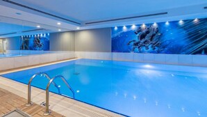 Indoor pool - Golden City Hotel Baku (Baku)