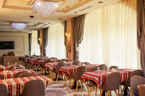 Petit déjeuner buffet compris tous les jours