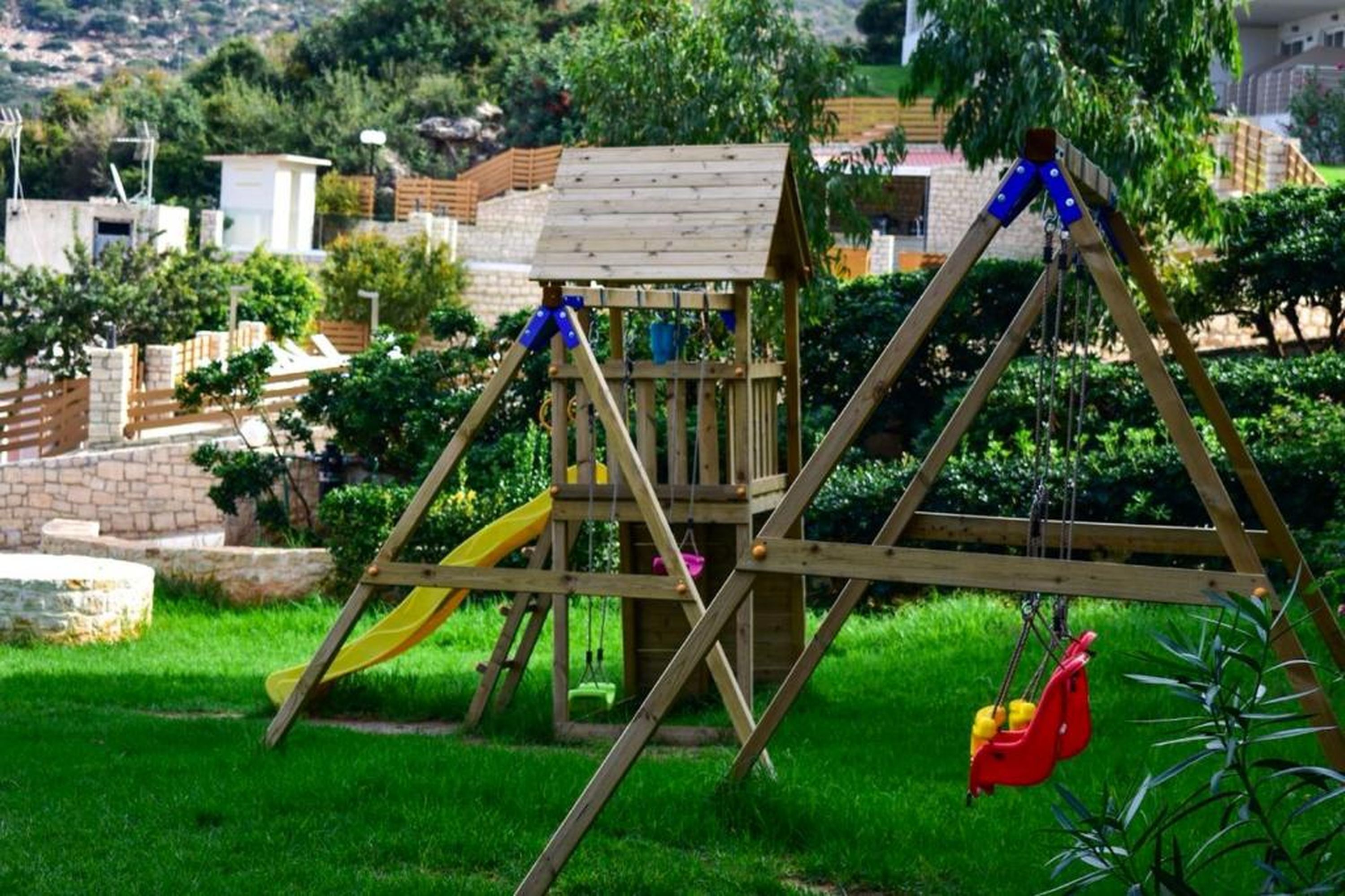 children’s play area – outdoor