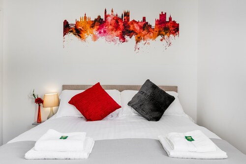 Super Central Hotel Style Ensuite Bedroom #3
