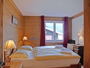 2 bedrooms, Internet