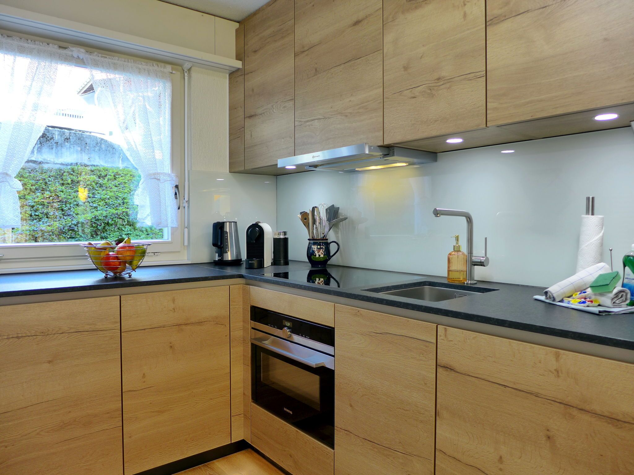 Réfrigérateur, micro-ondes, four, lave-vaisselle