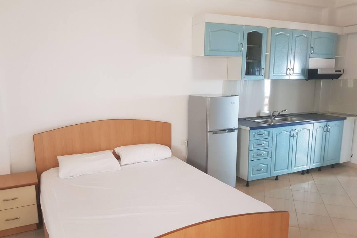 Standard Apartment, Garden View | 1 bedroom, desk, bed sheets