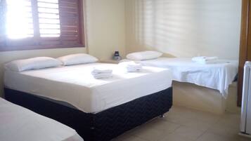 Minibar, iron/ironing board, free WiFi, bed sheets