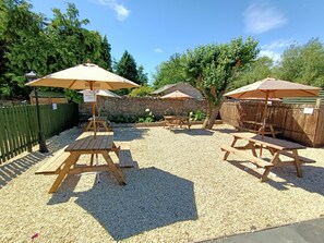 Terrace/patio - The Harp Inn (Hereford)