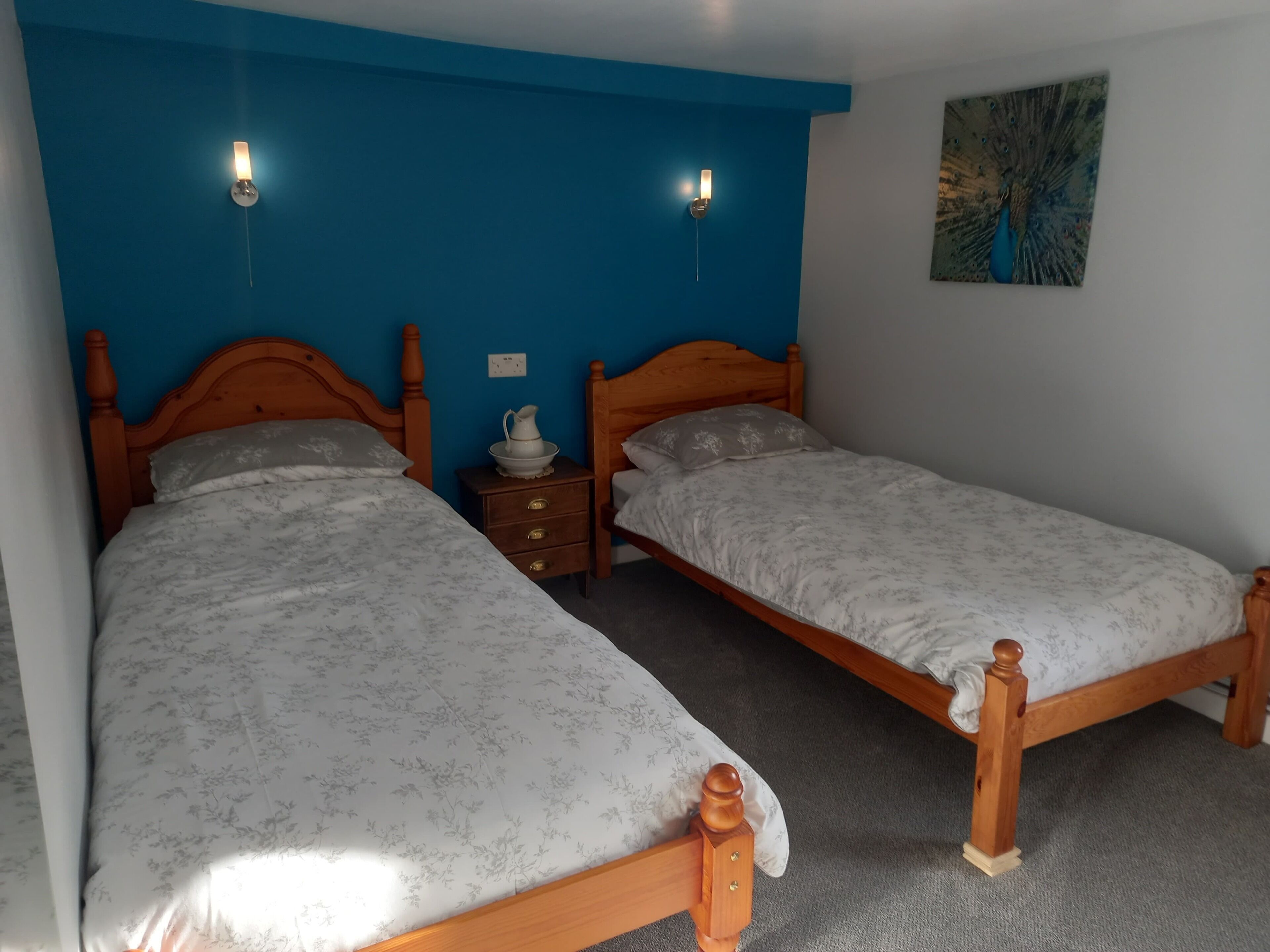 Sérhannaðar innréttingar, sérvalin húsgögn, straujárn/strauborð