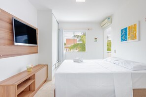 Basic Chalet | 4 bedrooms, individually decorated, individually furnished, desk