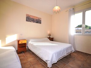 3 bedrooms, Internet