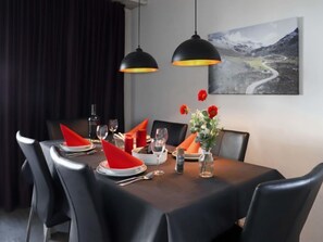 Dining - Allod Park Haus C 307 by Interhome (Davos)