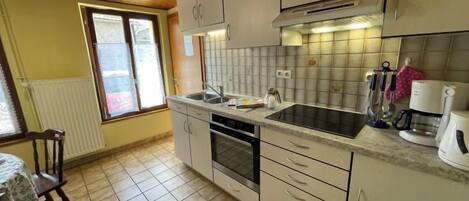 Refrigerador, horno, tostadora y periquera