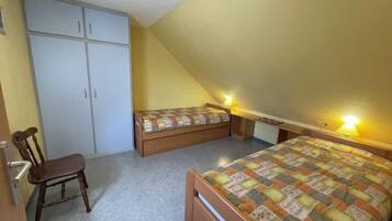 1 makuuhuone, silitysrauta/-lauta, Wi-Fi