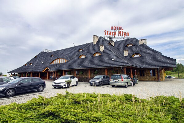 Exterior - Hotel & Karczma Stary Młyn (Kozieglowy)
