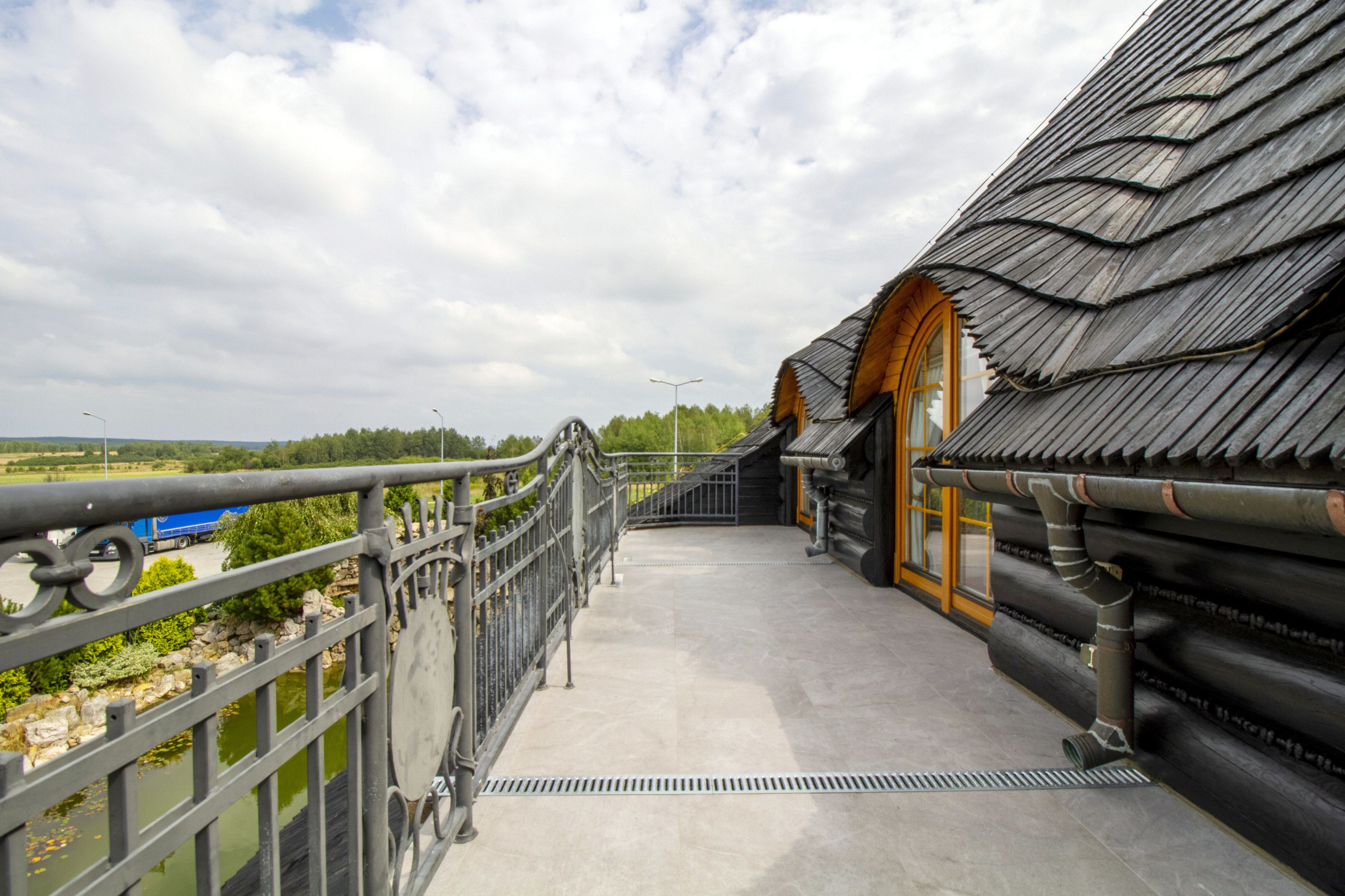 Double or Twin Room | Balcony