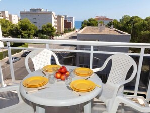 Outdoor dining - Florida by Interhome (Miami Platja)