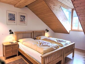 2 bedrooms, free internet