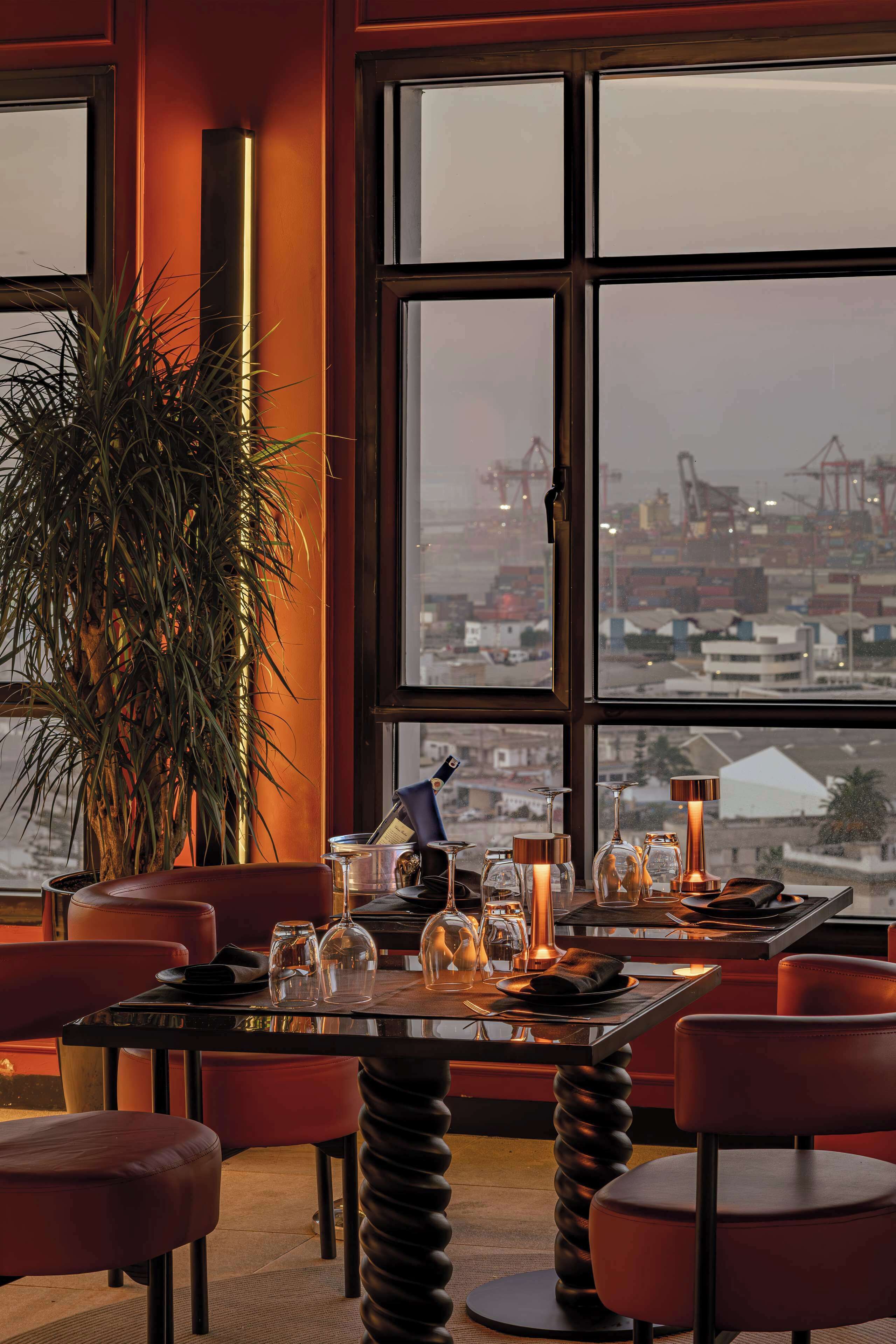 2 restaurants, breakfast, lunch, dinner served; asian cuisine