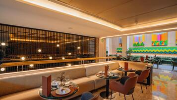 Desayuno buffet diario (MAD 22 por persona)