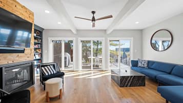 TV, DVD player, offices