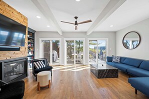 TV, fireplace, DVD player, offices