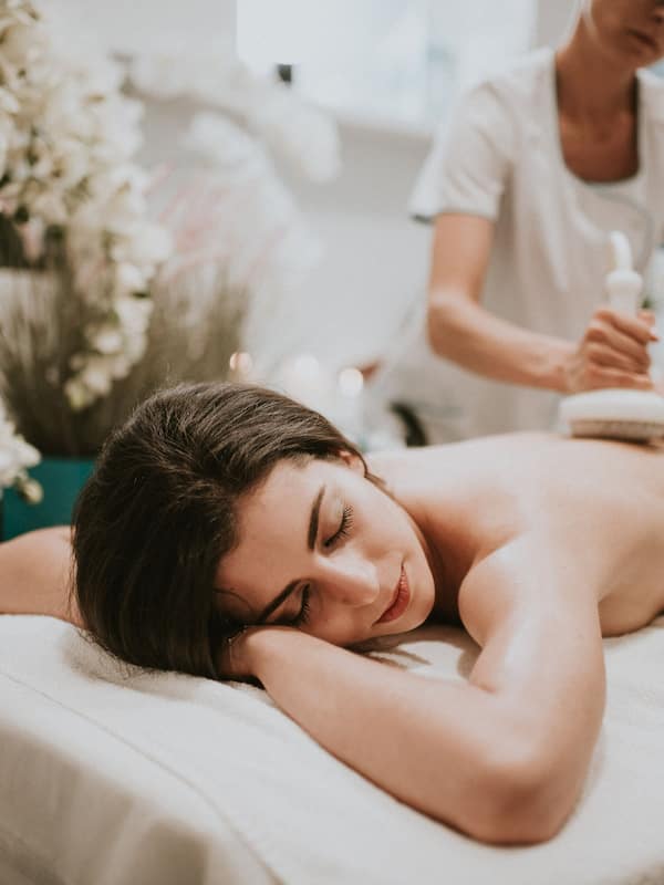Couples treatment room(s), sauna, body treatments, body scrubs, facials