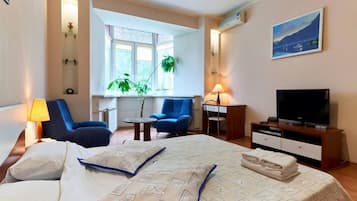 1 bedroom, iron/ironing board, free WiFi, bed sheets